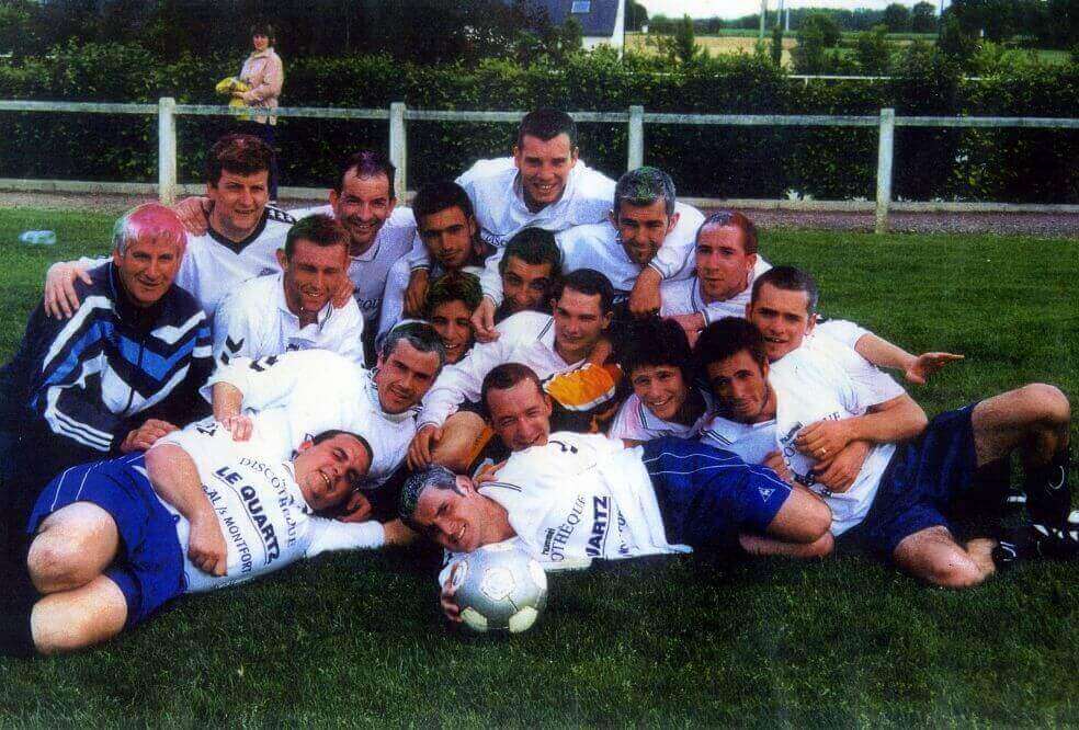 photo-equipe-seniors-a-saison-2001-2002
